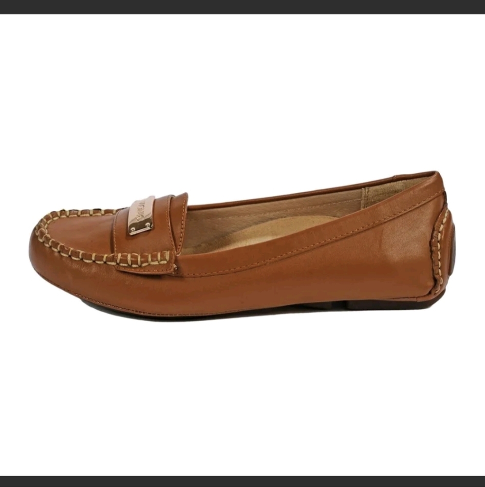 Vionic Camel Flats - image 1